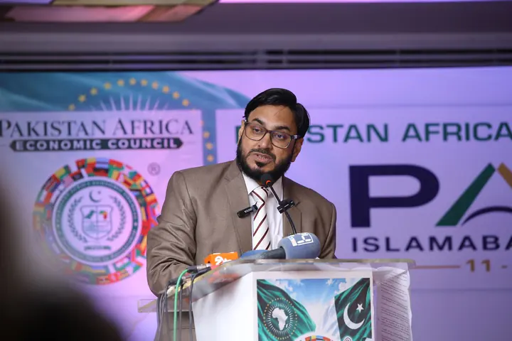 Shaikh Rashid Alam addressing the African Partnership Conclave audience